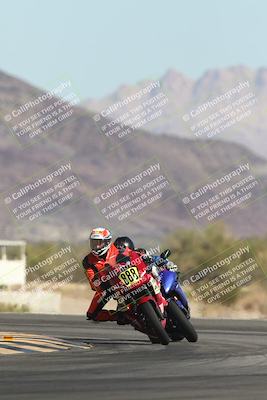 media/Oct-30-2025-Racers Edge (Thu) [[dabbdaf680]]/3-B Group/Session 2 (Turn 14)/